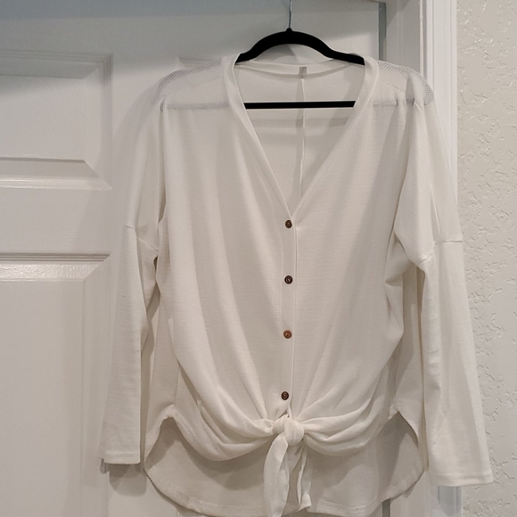 1- White and 1- Black knit tie front tops - Picture 2 of 9